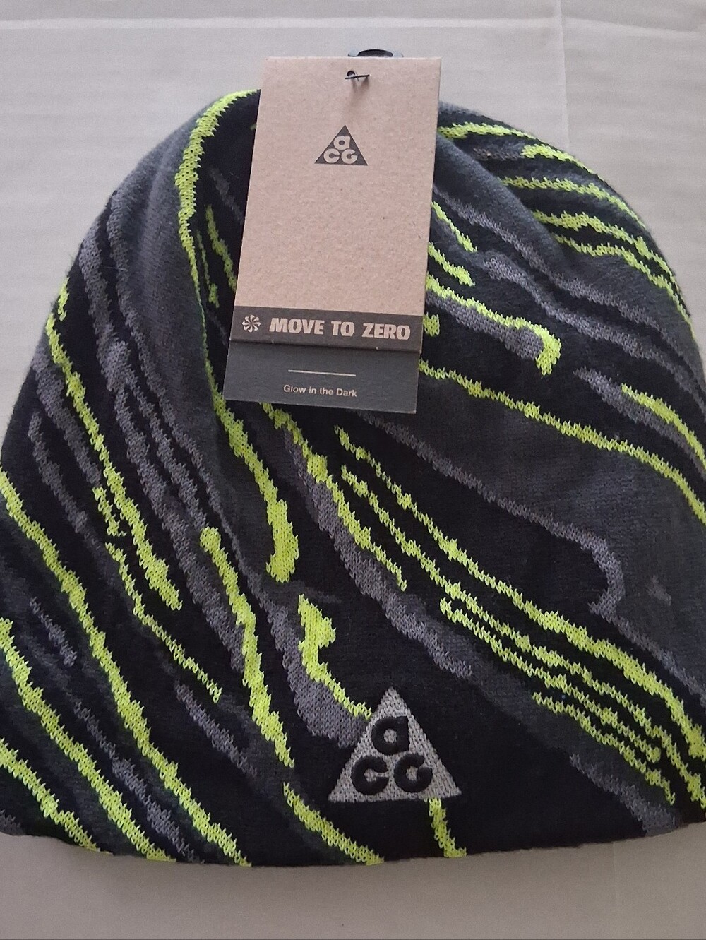 Nike ACG Big Bend Glow In The Dark Beanie Hat NWT